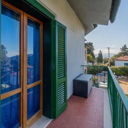 Arco Bianco - Goelba Apartment *